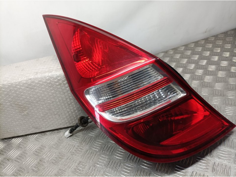 Recambio de piloto trasero izquierdo para hyundai i30 classic referencia OEM IAM 924012R0  ROZADO