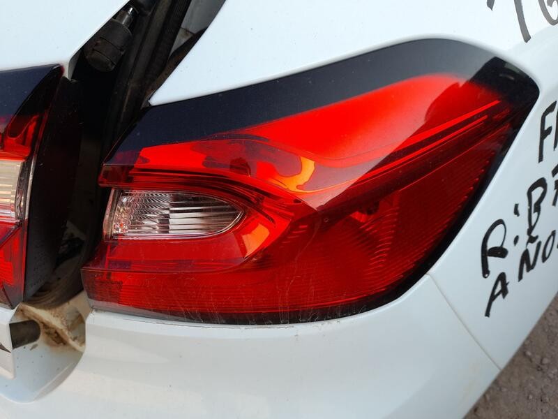 Recambio de piloto trasero derecho exterior para ford fiesta vii (hj, hf) 1.0 ecoboost referencia OEM IAM   