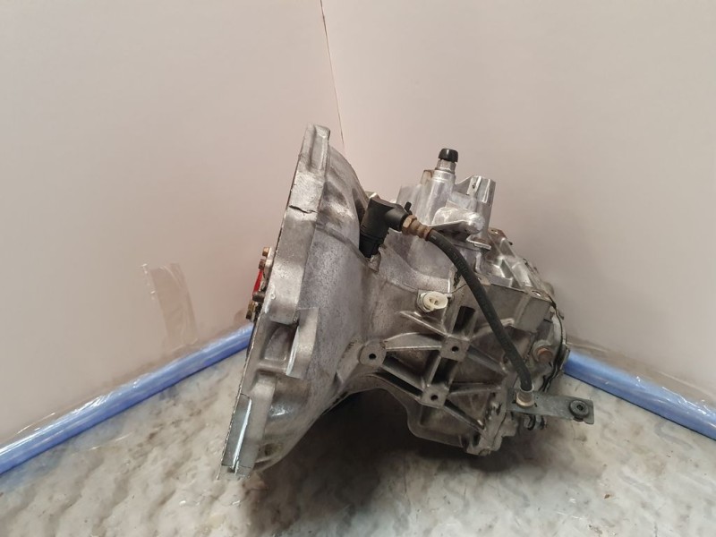 Recambio de caja cambios para daewoo lacetti se referencia OEM IAM BMC372 DUOO8448 5VELOCIDADES