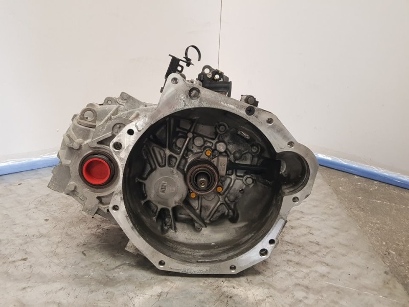 Recambio de caja cambios para kia pro_cee´d ( ) gt referencia OEM IAM WEW6L 208829 6VELOCIDADES