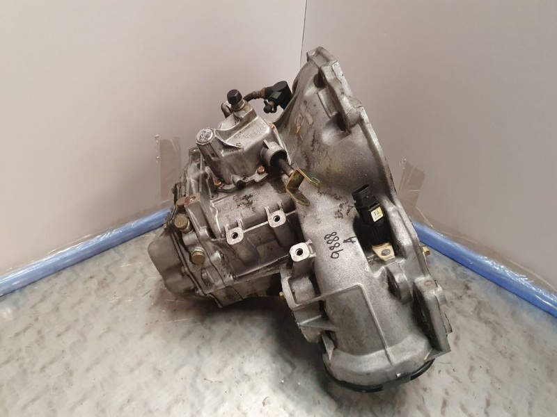 Recambio de caja cambios para daewoo lacetti se referencia OEM IAM BMC372 DUOO8448 5VELOCIDADES