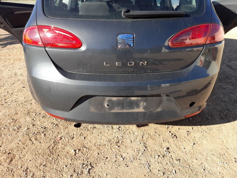 Recambio de paragolpes trasero para seat leon (1p1) 1.9 tdi referencia OEM IAM 1P0807421  