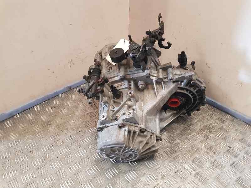 Recambio de caja cambios para hyundai getz (tb) fifa world cup referencia OEM IAM H61773 842994 5VELOCIDADES