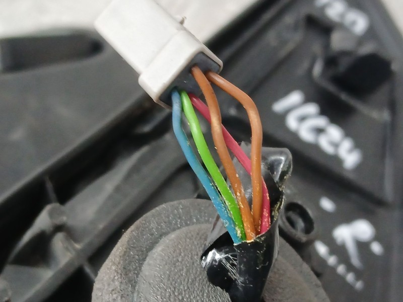 Recambio de retrovisor izquierdo para mitsubishi colt vi (z3_a, z2_a) 1.5 di-d (z39a) referencia OEM IAM 7632A161 ELÉCTRICO 5 CA