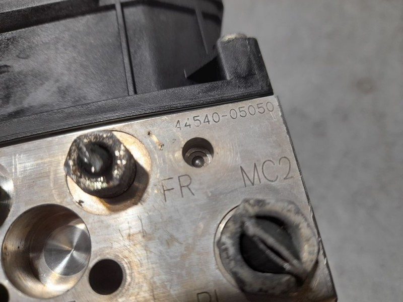 Recambio de abs para toyota avensis berlina (t25) 2.2 d-4d executive sedán (4-ptas.) referencia OEM IAM 4454005050 0265225387 