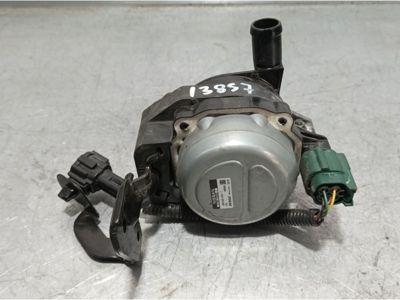 Recambio de bomba agua electrica para nissan leaf 2 zero edition referencia OEM IAM 215815SA0A 0641001451 DENSO