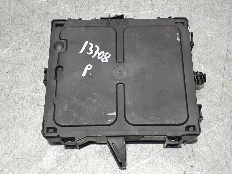 Recambio de modulo electronico para renault clio v zen referencia OEM IAM 284B19561R A2C13120311 