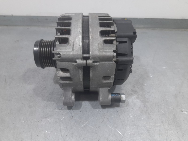 Recambio de alternador para peugeot 2008 (--.2013) allure referencia OEM IAM 9810525380 VALEO TG15S218