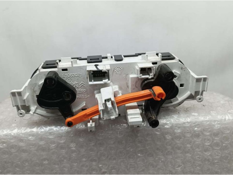 Recambio de mando calefaccion / aire acondicionado para citroën c3 feel referencia OEM IAM E1063071  VALEO