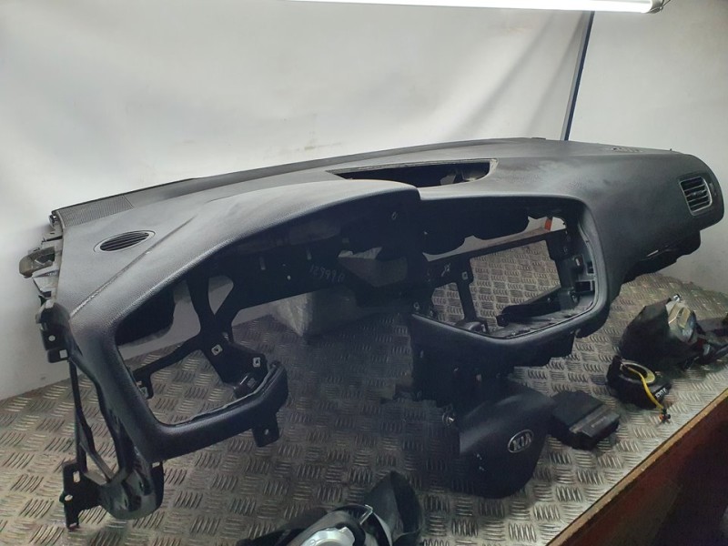 Recambio de kit airbag para kia pro_cee´d ( ) gt referencia OEM IAM   C/SALPICADERO Y PRETENSORES