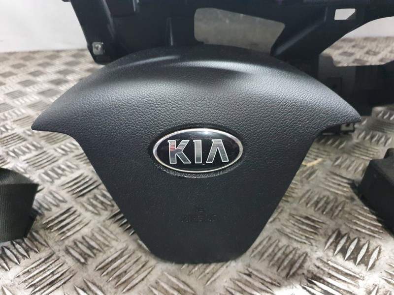 Recambio de kit airbag para kia pro_cee´d ( ) gt referencia OEM IAM   C/SALPICADERO Y PRETENSORES