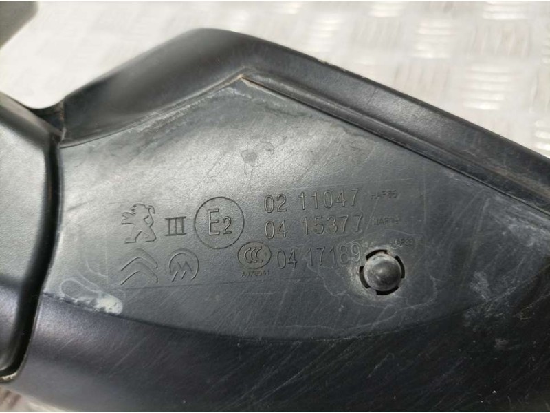 Recambio de retrovisor derecho para citroën c3 feel referencia OEM IAM 0211047  C/ MANDO Y ROZADO