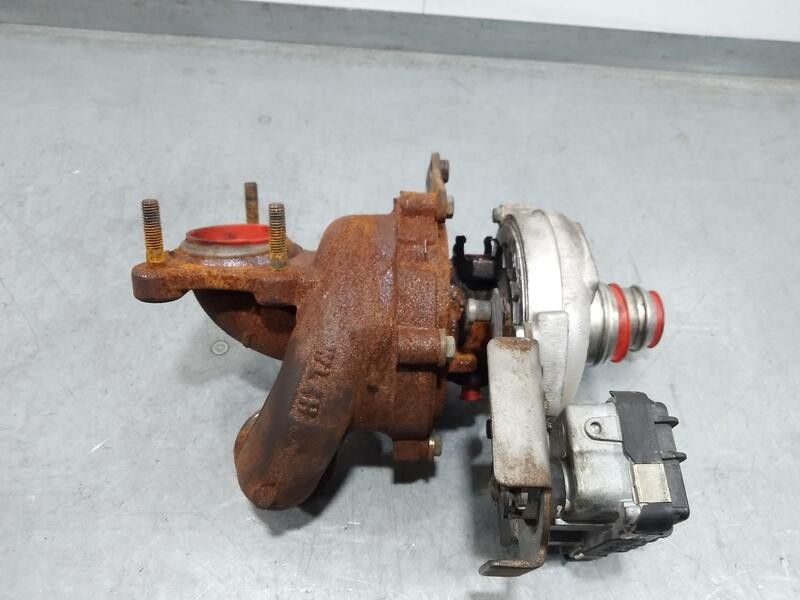 Recambio de turbocompresor para ford focus lim. (cb4) trend referencia OEM IAM 7G9Q6k682  