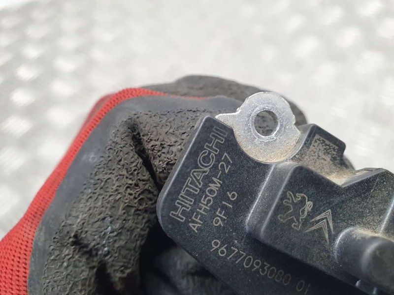 Recambio de caudalimetro para citroën c3 feel referencia OEM IAM 9677093080 AFH50M27 HITACHI