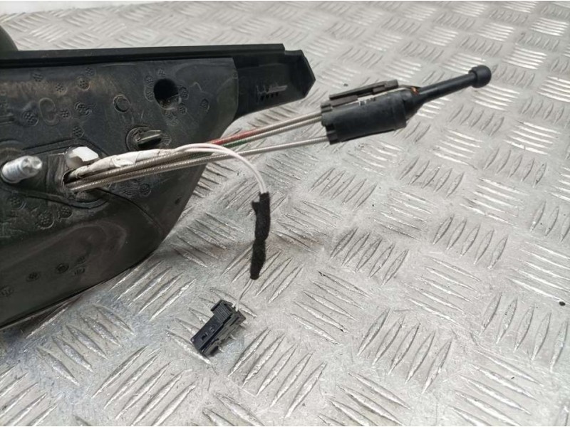 Recambio de retrovisor izquierdo para citroën c3 feel referencia OEM IAM 0211047  C/MANDO