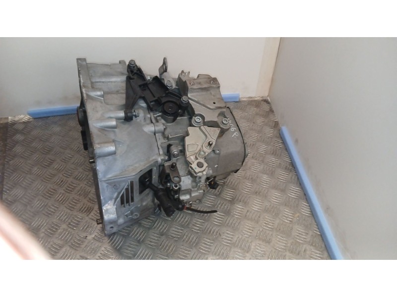 Recambio de caja cambios para peugeot 2008 (--.2013) allure referencia OEM IAM 20EA59 6 VELOCIDADES 3438533 