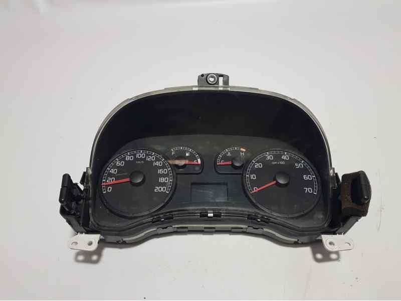 Recambio de cuadro instrumentos para fiat punto berlina (188) 1.2 8v active referencia OEM IAM 46833368 503000460300 