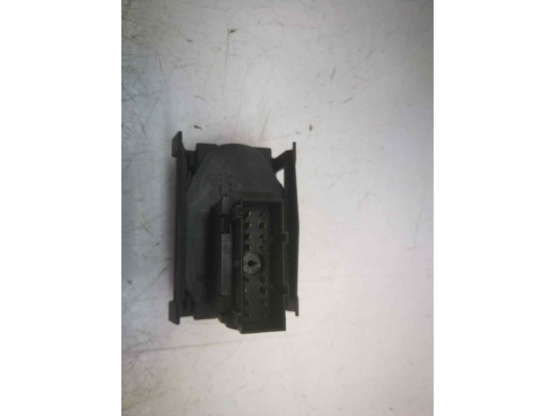 Recambio de mando luces para ford fiesta (cbk) 1.4 tdci cat referencia OEM IAM 6S6T13A024EA 1000002607695 