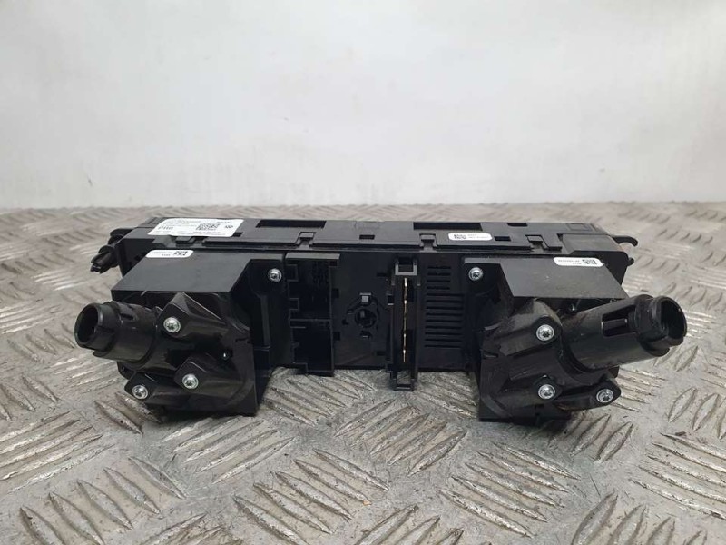 Recambio de mando calefaccion / aire acondicionado para volkswagen polo advance referencia OEM IAM 2G1820045F 901561610002 