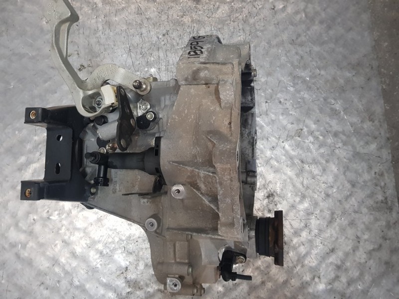 Recambio de caja cambios para seat ibiza (6l1) cool referencia OEM IAM GDL 22052 5VELOCIDADES