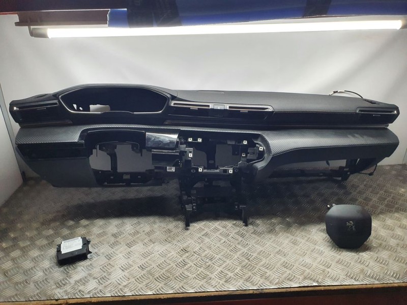 Recambio de kit airbag para peugeot 508 gt line referencia OEM IAM 98185013ZD  C/ SALPICADERO