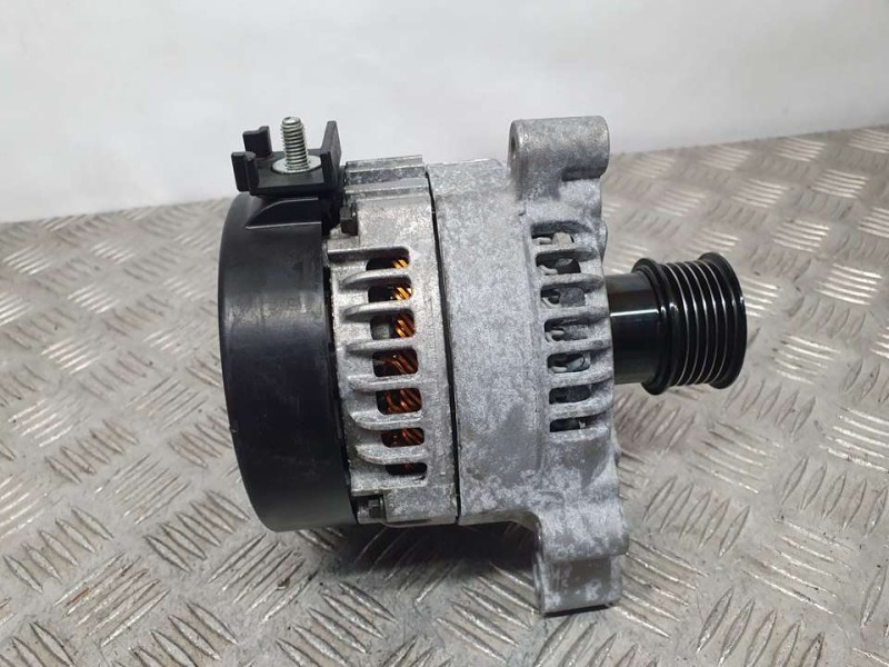 Recambio de alternador para bmw serie 1 lim. (f40) 118d m sport referencia OEM IAM 8680374 TN1042119870 DENSO