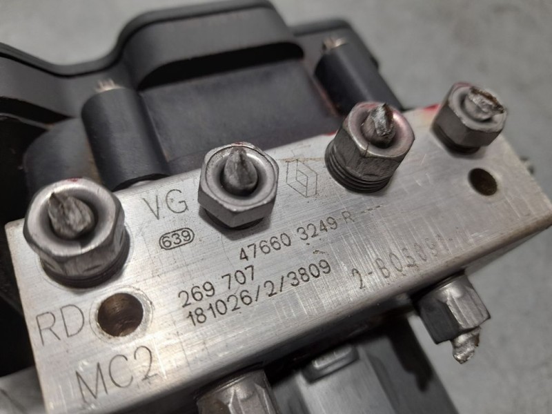 Recambio de abs para dacia sandero basis referencia OEM IAM 476603249R  