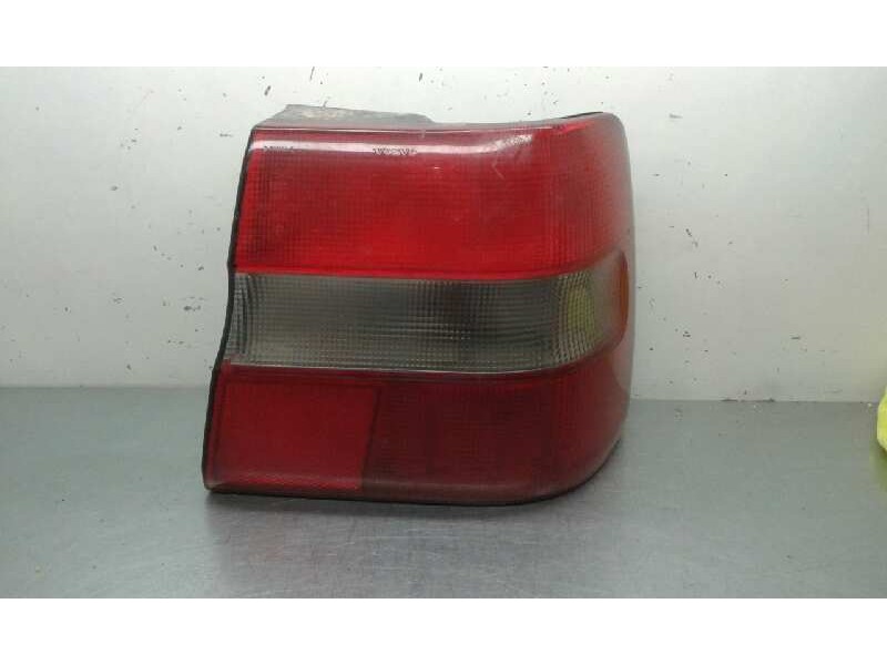 Recambio de piloto trasero derecho para volvo s70 berlina 2.3 turbo cat referencia OEM IAM   