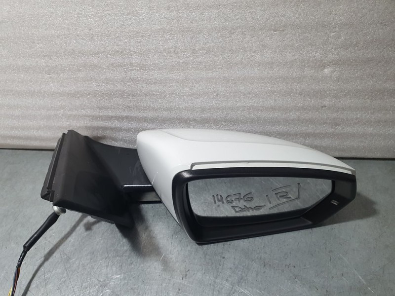 Recambio de retrovisor derecho para volkswagen polo advance referencia OEM IAM SIN REF  ELECTRICO 6 CABLES