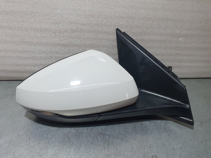 Recambio de retrovisor derecho para volkswagen polo advance referencia OEM IAM SIN REF  ELECTRICO 6 CABLES