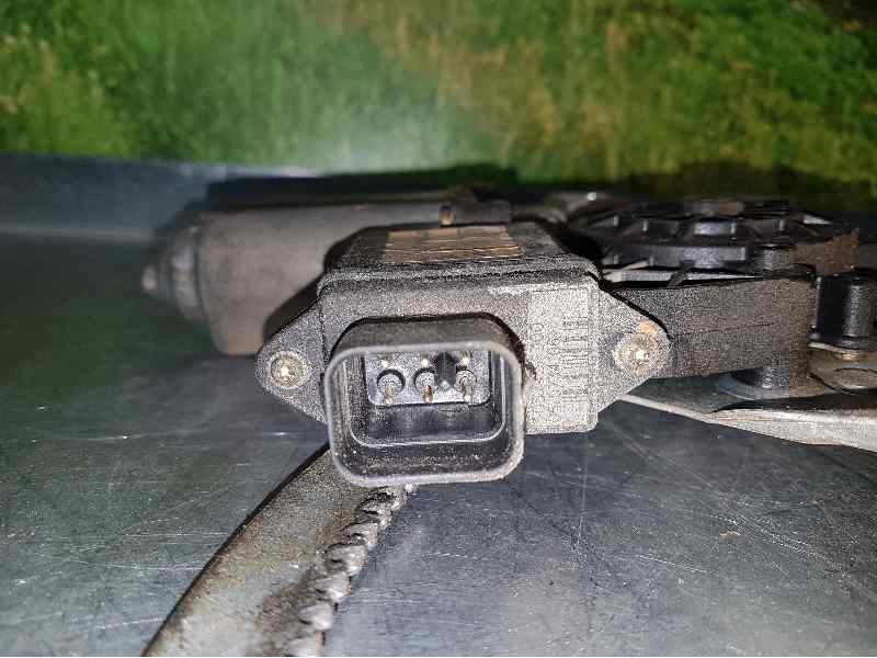 Recambio de elevalunas delantero derecho para opel astra f berlina merit referencia OEM IAM 90520210 103747XXX ELECTRICO