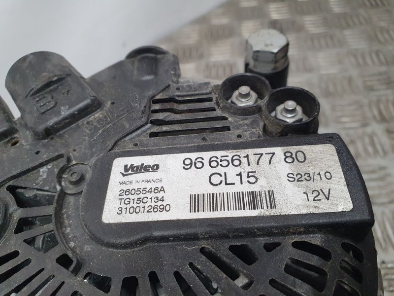 Recambio de alternador para peugeot 3008 access referencia OEM IAM 9665617780 2605546A VALEO