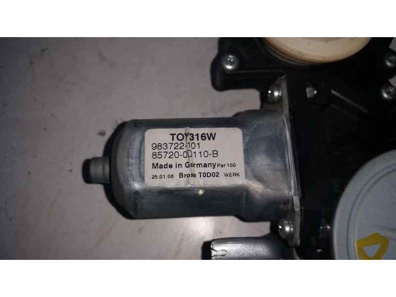Recambio de elevalunas delantero izquierdo para toyota yaris (ksp9/scp9/nlp9) básico referencia OEM IAM 857200D110B 10 PINS ELEC