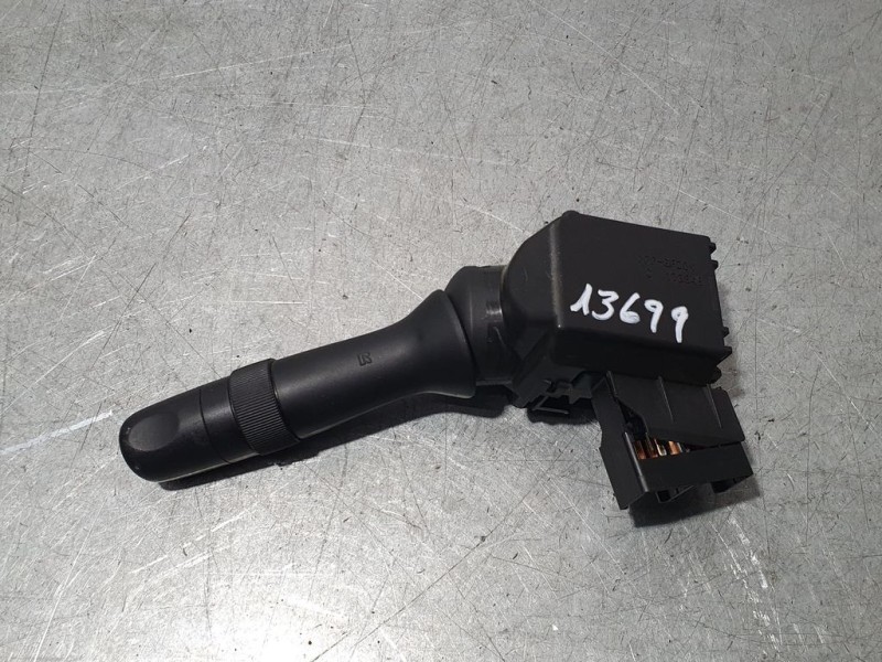 Recambio de mando limpia para toyota rav 4 (a3) active referencia OEM IAM 8465248180  