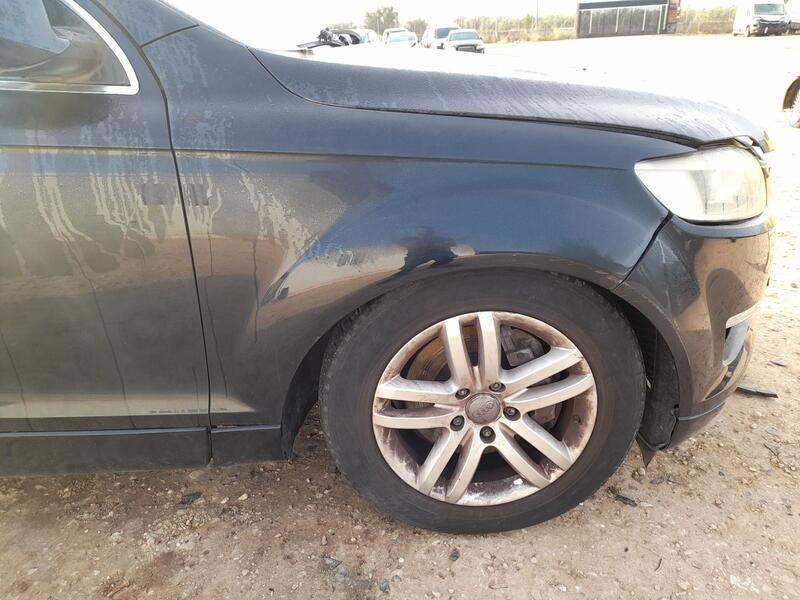 Recambio de aleta delantera derecha para audi q7 (4lb) 3.0 tdi quattro referencia OEM IAM 4L0821102 ROZADA 