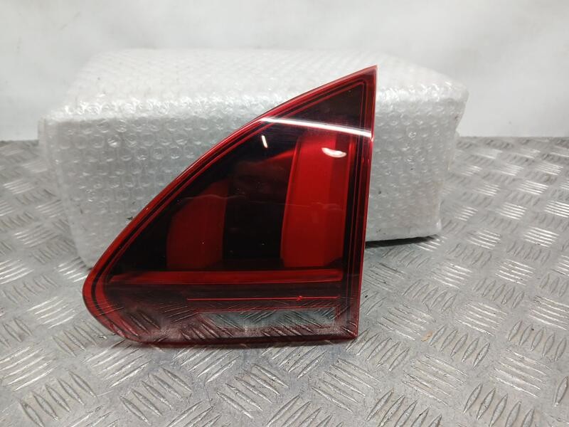 Recambio de piloto trasero derecho para peugeot 2008 (--.2013) allure referencia OEM IAM 9814757280  