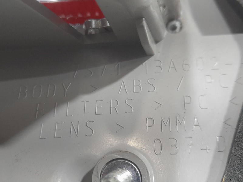 Recambio de piloto trasero derecho interior para ford mondeo iv (ba7) 2.0 referencia OEM IAM 7S7113A602A  