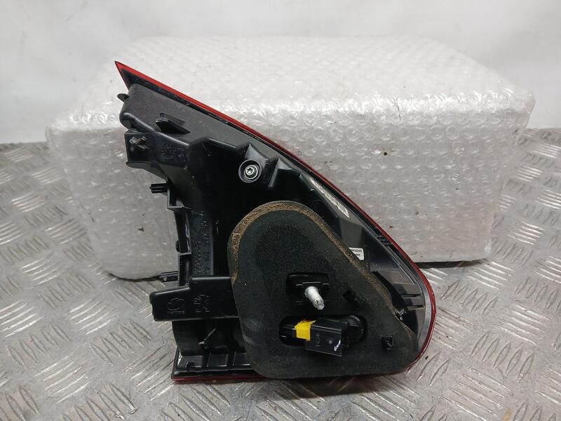 Recambio de piloto trasero derecho para peugeot 2008 (--.2013) allure referencia OEM IAM 9814757280  