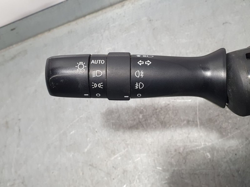 Recambio de mando luces para toyota rav 4 (a3) active referencia OEM IAM 8414012800  