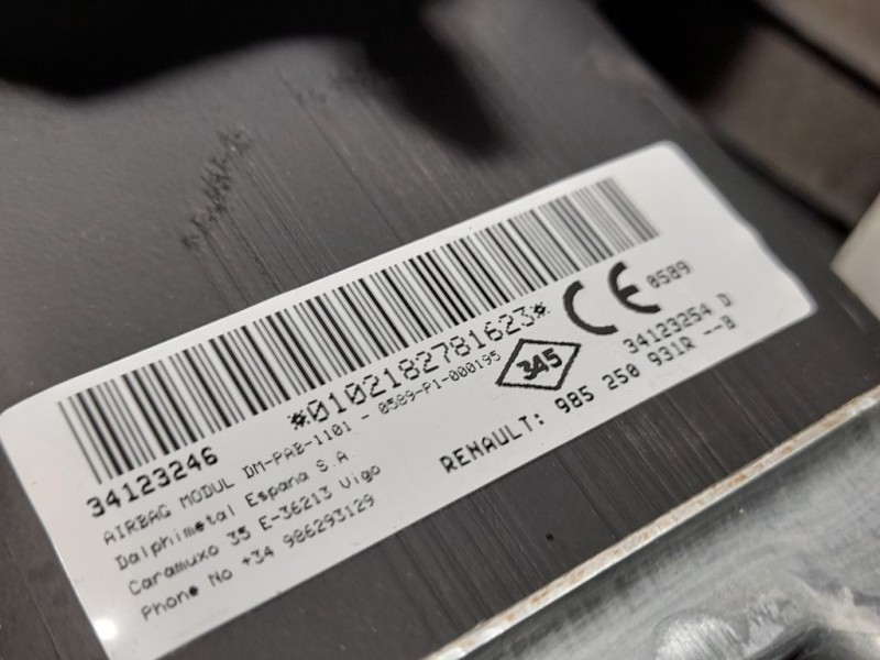 Recambio de kit airbag para dacia sandero basis referencia OEM IAM 34226032D S/SALPICADERO NI PRETENSORES 