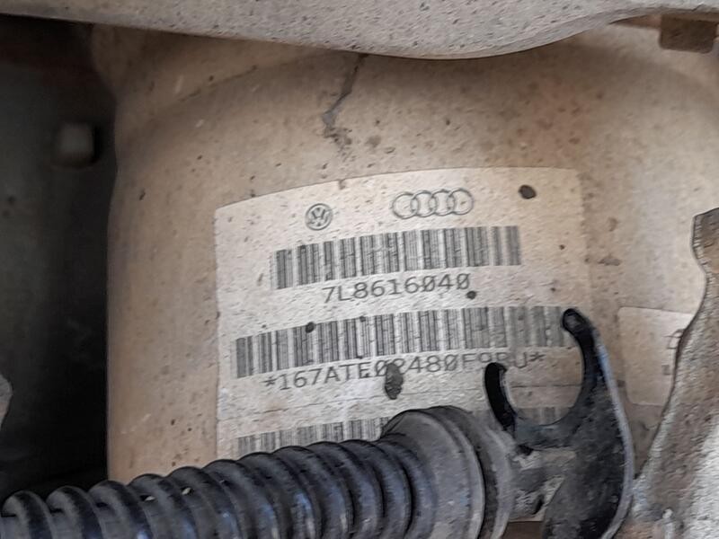 Recambio de amortiguador delantero derecho para audi q7 (4lb) 3.0 tdi quattro referencia OEM IAM 7L8616040 NEUMATICO 