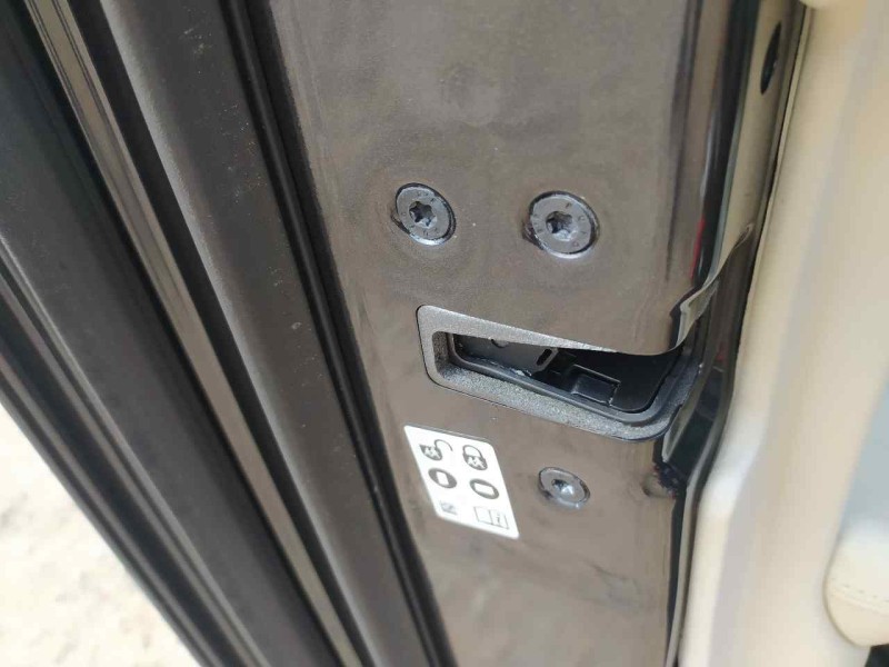 Recambio de cerradura puerta trasera izquierda para jaguar xf s pace referencia OEM IAM C2Z31361  