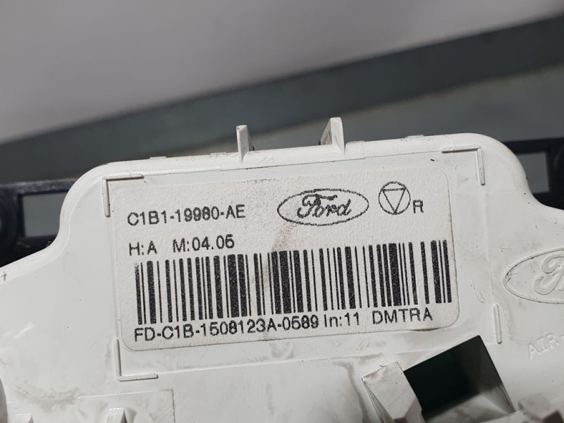 Recambio de mando climatizador para ford fiesta (ccn) ambiente referencia OEM IAM C1B19980AE  