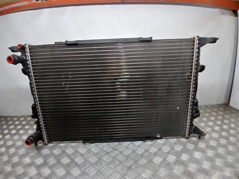 Recambio de radiador agua para audi a4 ber. (b8) e referencia OEM IAM 8K0121251R K5948005 BEHR