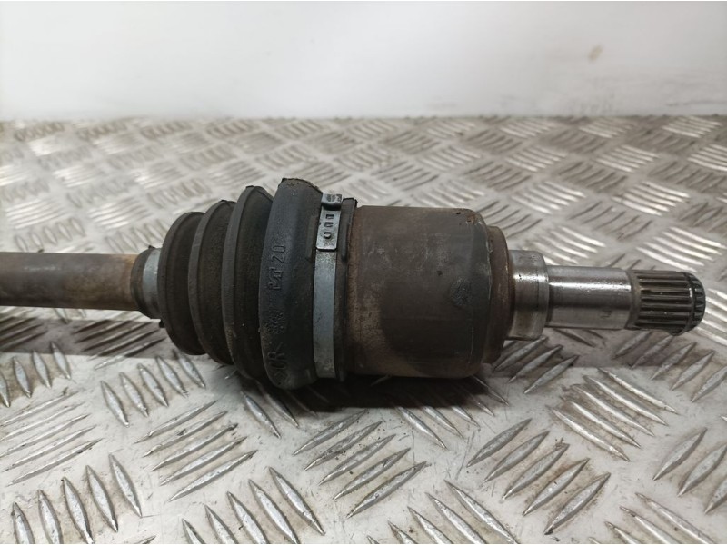 Recambio de transmision delantera derecha para fiat punto berl. (176) 55 s referencia OEM IAM 7739016  