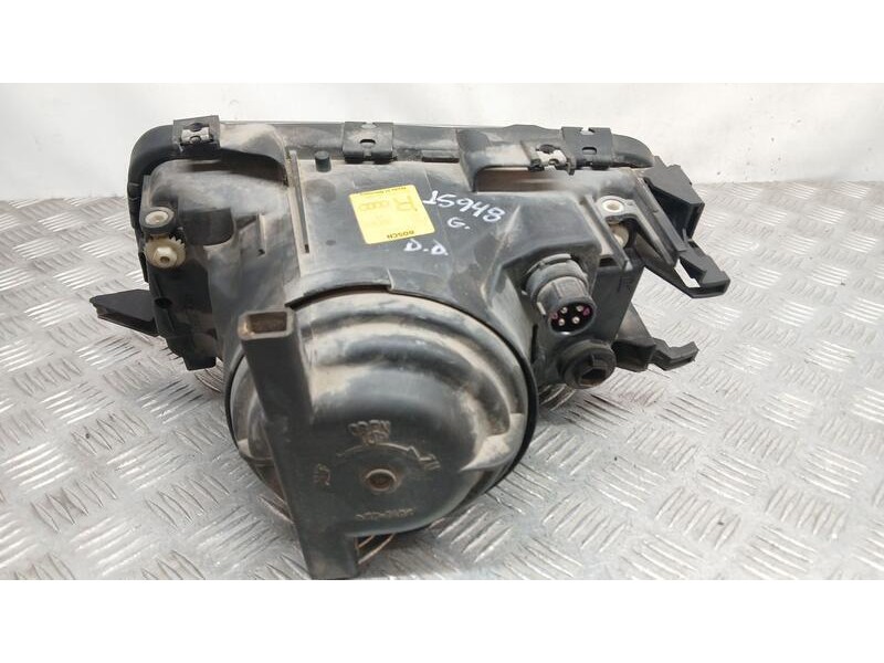 Recambio de faro derecho para audi 80/90 (893) e referencia OEM IAM 893941004R BOSCH 0301075112