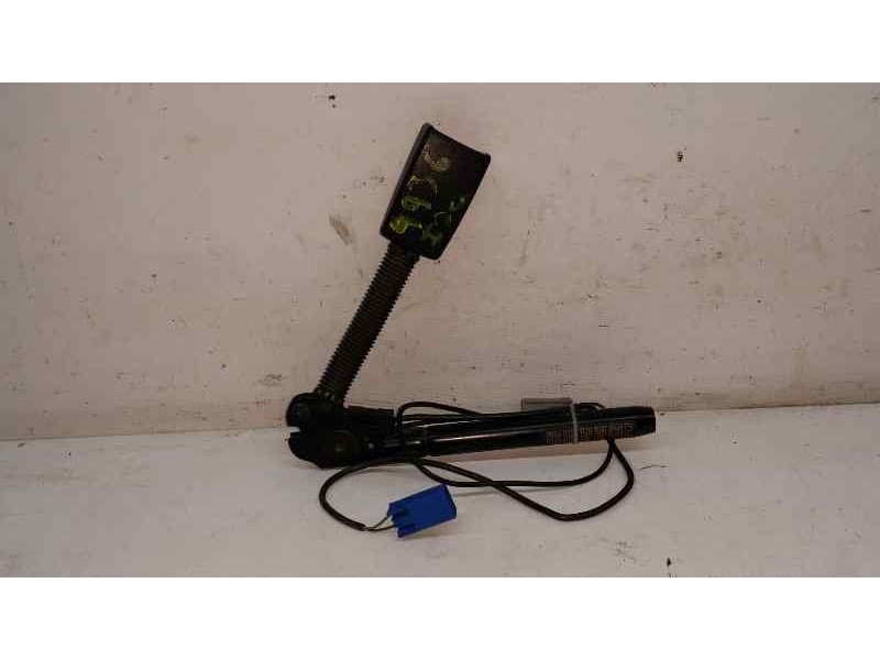 Recambio de pretensor airbag izquierdo para mazda 3 berlina (bk) 1.6 crdt active referencia OEM IAM   