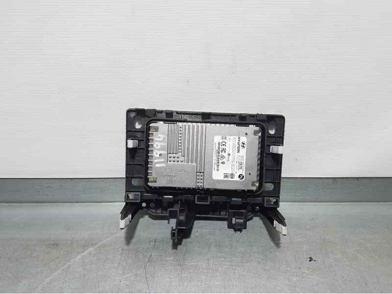 Recambio de cargador inductivo para hyundai kona style 4wd referencia OEM IAM 95560J9000 3K5B301000 