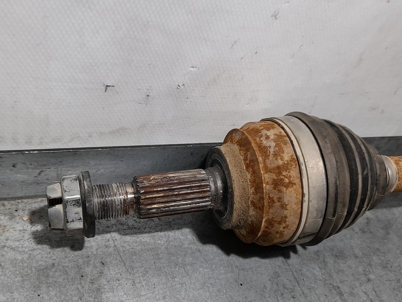 Recambio de transmision delantera derecha para dacia sandero basis referencia OEM IAM 391009206R  