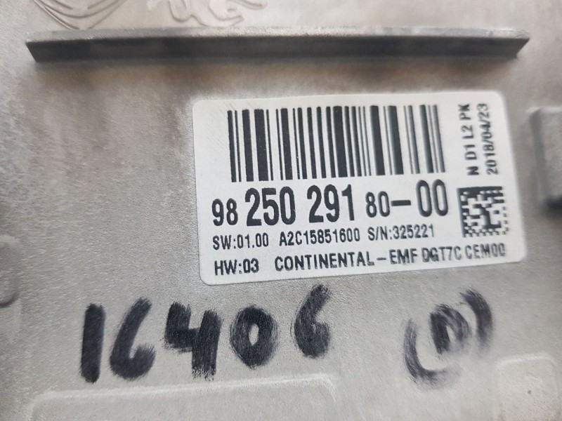 Recambio de sistema navegacion gps para peugeot 2008 (--.2013) allure referencia OEM IAM 9825029180 PANTALLA TOCADA 